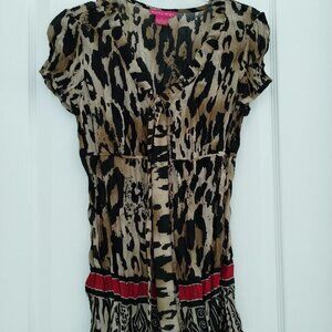 Woman's animal print top